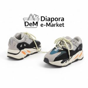 Accueil modèle : adidas yeezy boost 700 "wave runner" (version enfant). taille eur: 20; usa: 4